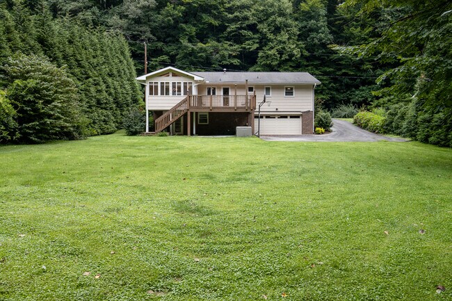 Photo - 493 Kings Creek Rd