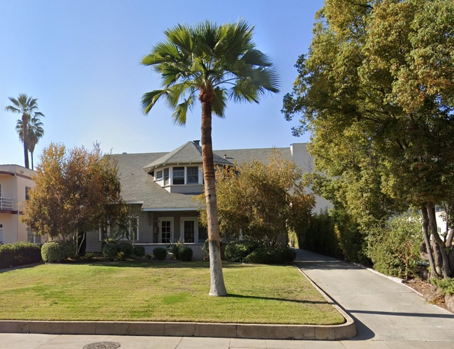 Street View - 105 S El Molino Ave