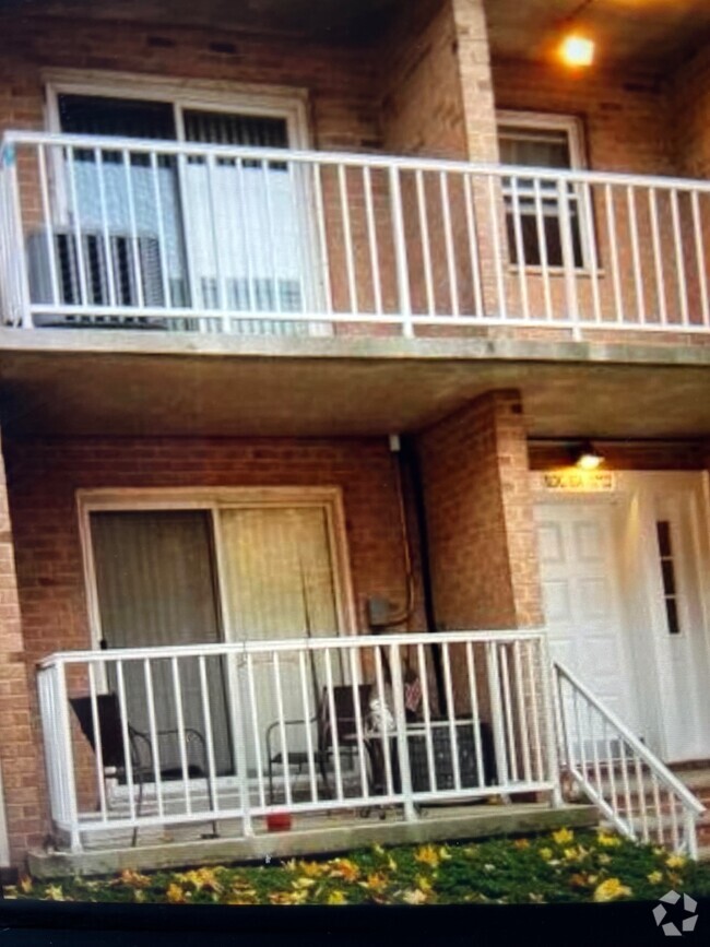 Building Photo - 65-85 Elmwood Park Dr Unit 17 Rental