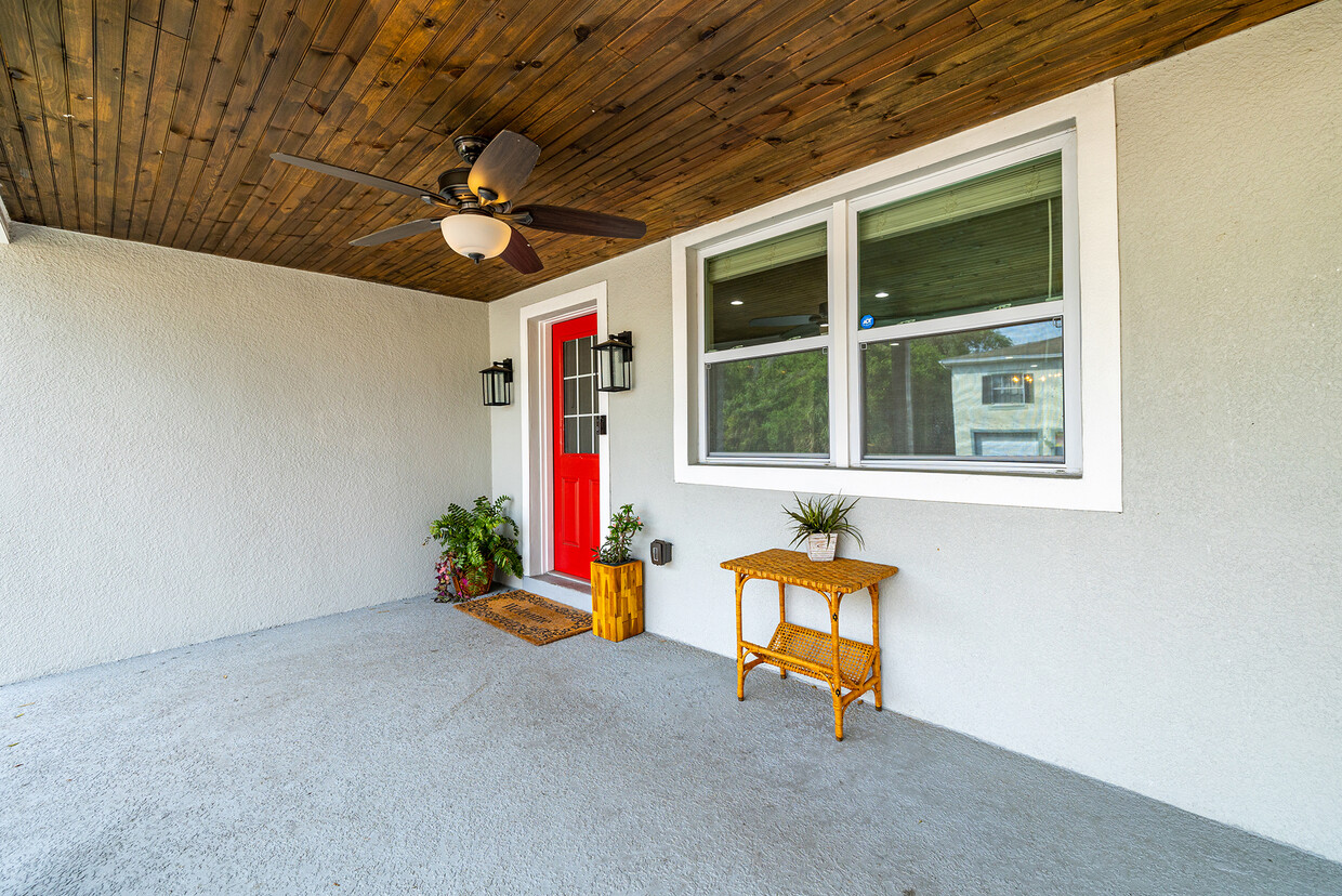 Photo - 801 E Baker St (Tampa, FL)