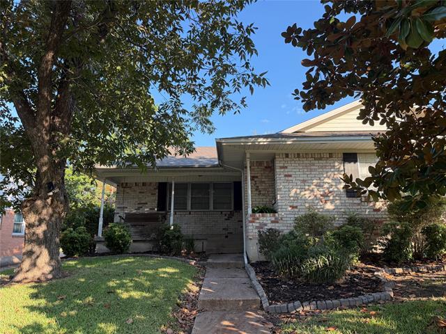 2323 Springhill Dr