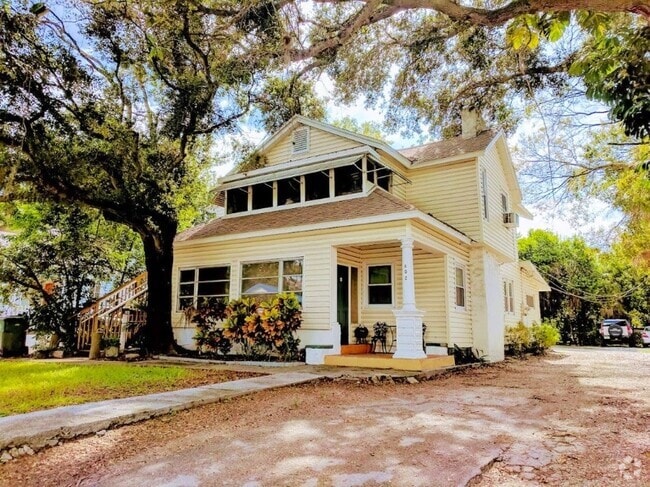Building Photo - 602 26th St W Rental