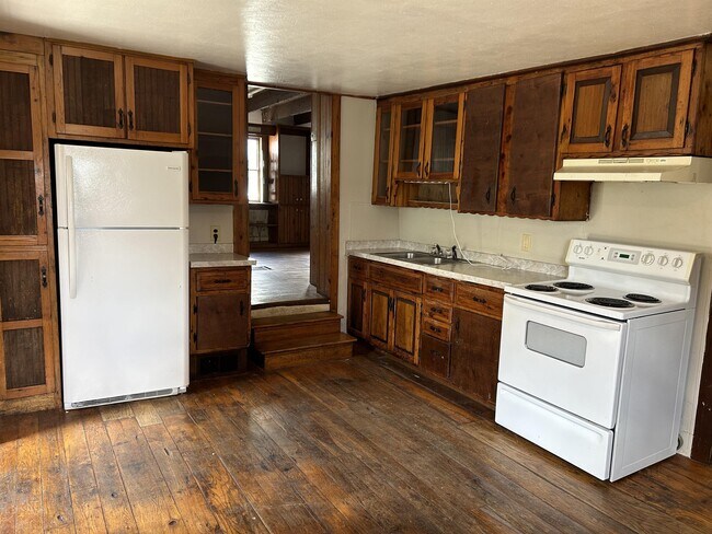 Photo - 420 S Kent St