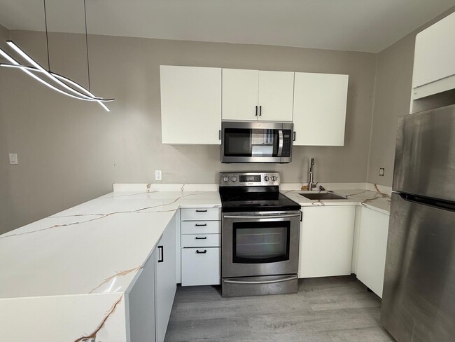 Photo - 135 Peach St