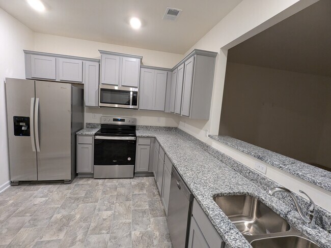 Cocina principal - 4292 Callum Ct