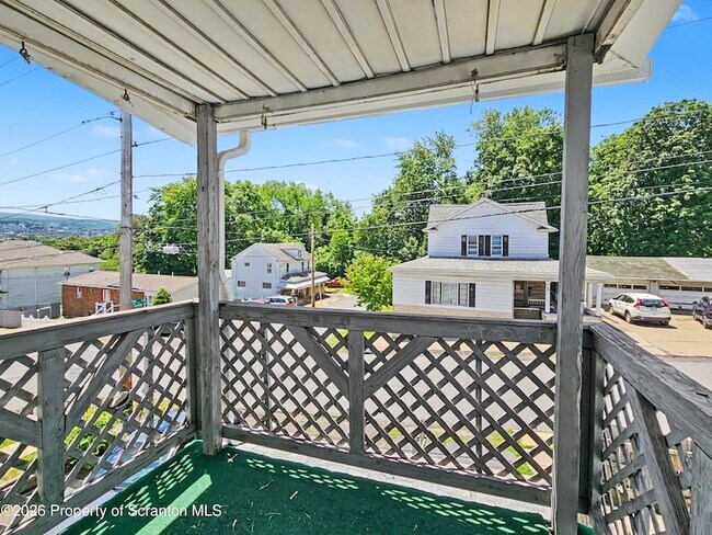 Photo - 1403 N Sumner Ave Unit 2