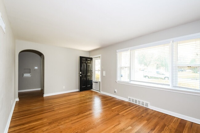 1249 Waldorf Dr
