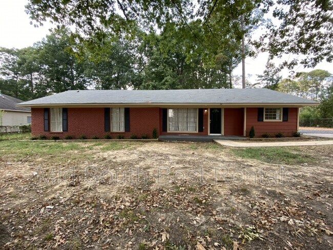 12 Warren Dr - 12 Warren Dr House