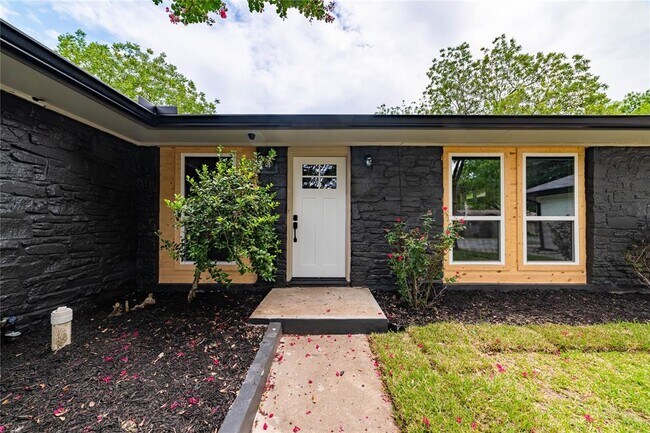 Photo - 7300 Fred Morse Dr