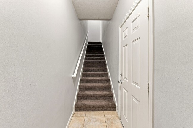 Photo - Absolutely Stunning 3 BR/2 BA/2 Car Garage Condo in gorgeous Gated New Tampa resort style community.