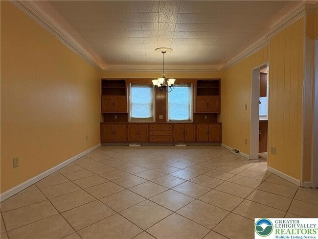 Photo - 754 E Washington Ave