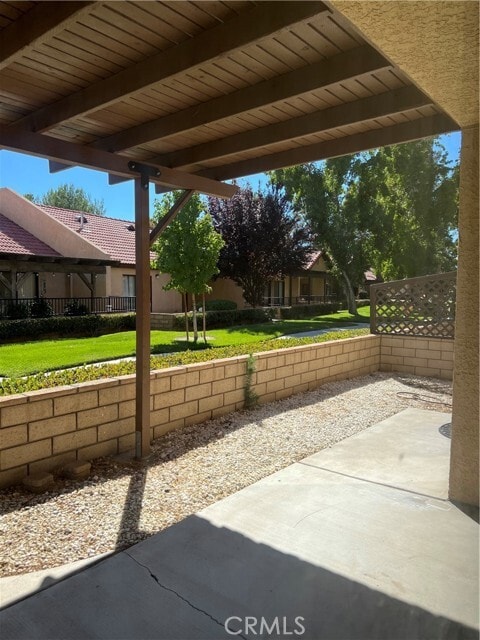 Photo - 11687 Maple St