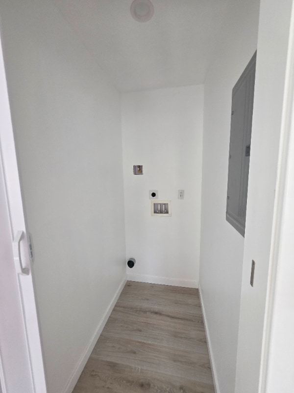 Photo - 2895 Canal Ave