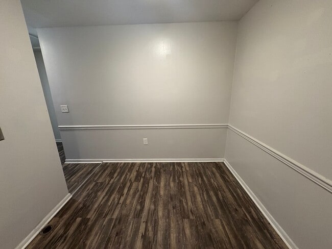 Photo - 406 Russell Pkwy Unit 4