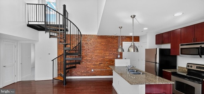 Building Photo - 5405 9th St NW Unit 306