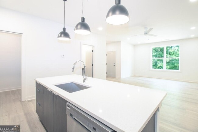 Photo - 260 Martha Dr