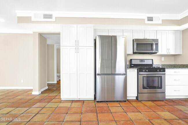 Photo - 1432 Black Ridge Dr