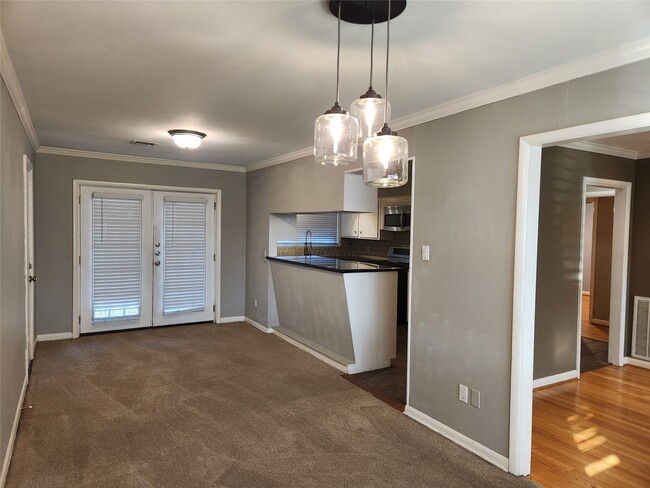 Photo - 6418 Woodbrook Ln