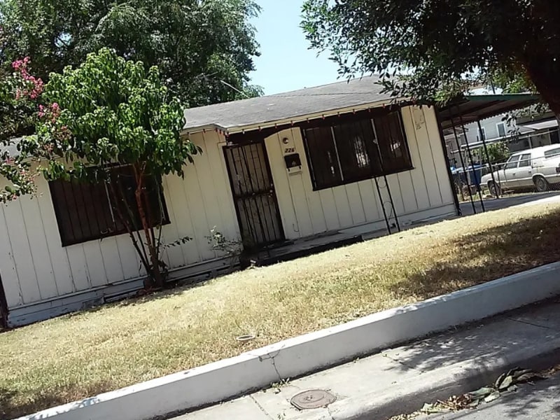Photo - 226 Eross St House