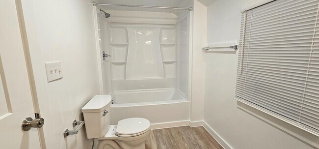 Photo - 210 Lincoln St