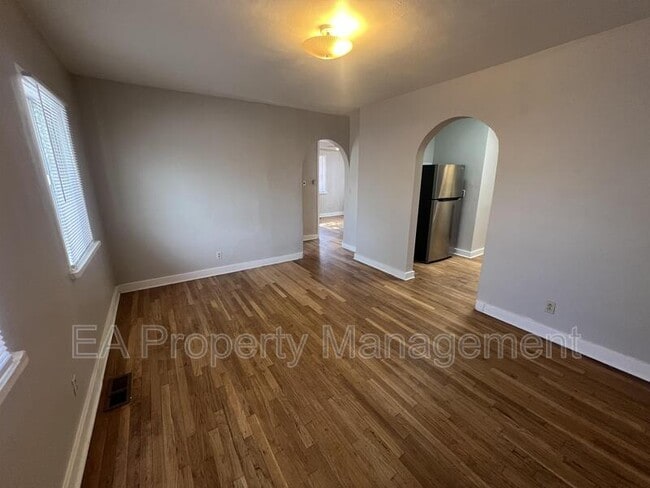 Photo - 511 7th St SW