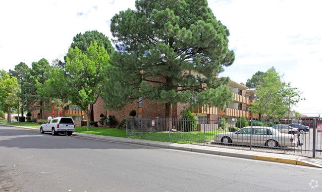 Lido Apartments