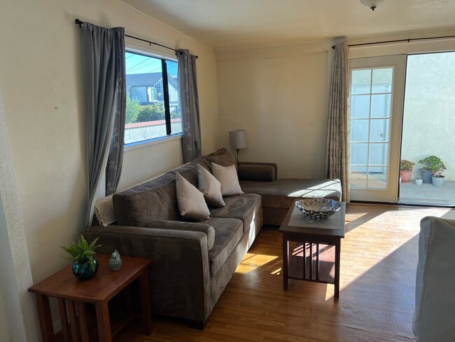 Photo - 12136 Hatteras St