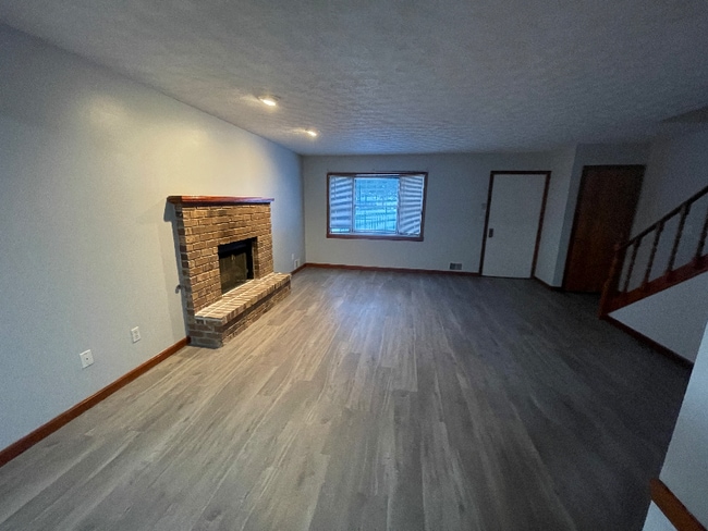 Photo - 1372 Red Tail Hawk Dr