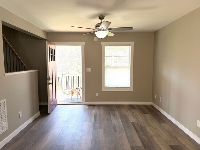 Photo - Leicester - Immaculate Three Bedroom with Huge Backyard