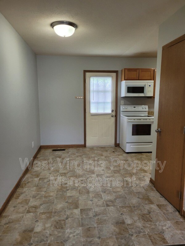 Photo - 156 Cardinal Wy