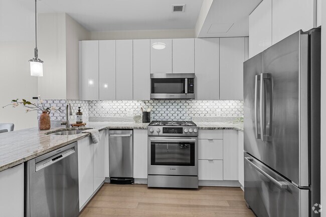 Building Photo - 121 Portland St Unit 601 Rental