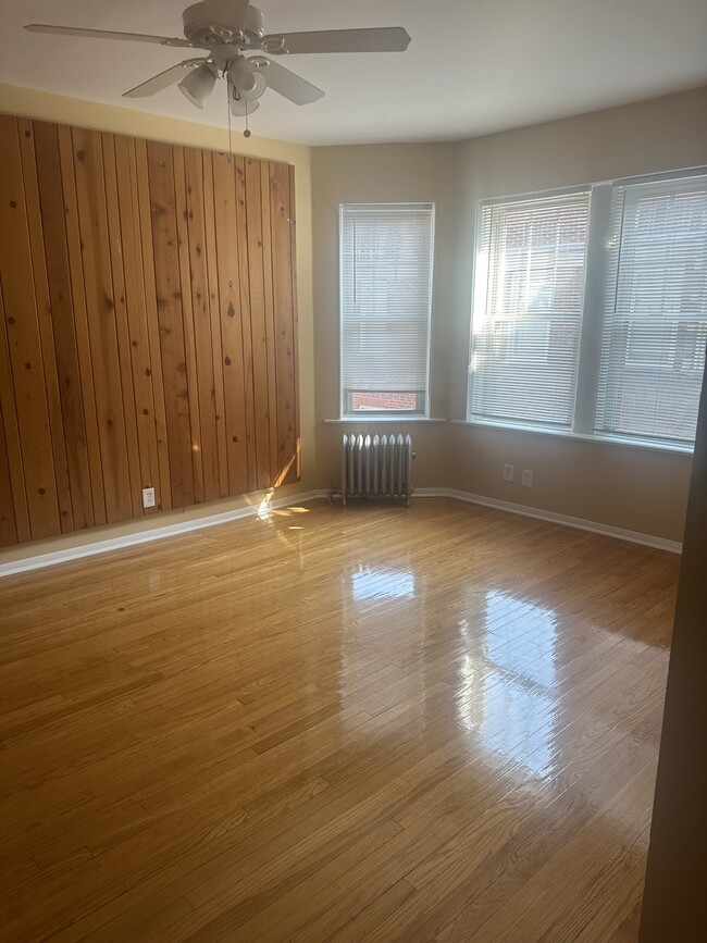 Photo - 2319 E 70th St Unidad 2319-3