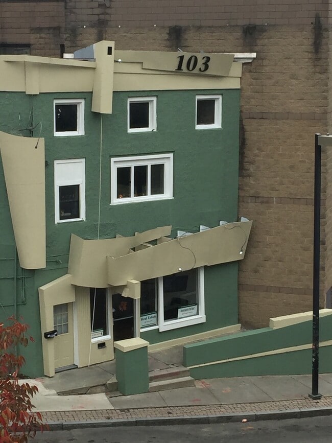 Building Photo - 103 Dryden Rd Unit 2 Rental