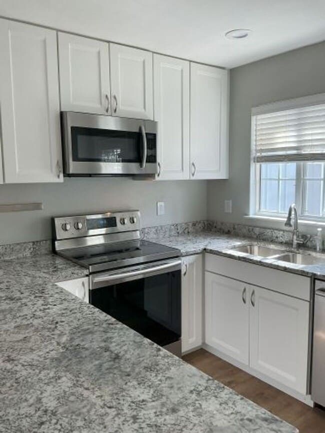 Photo - **Newly Upgraded Townhome**