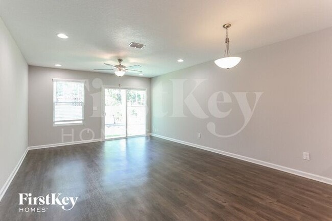 Photo - 2525 Dunn Ave