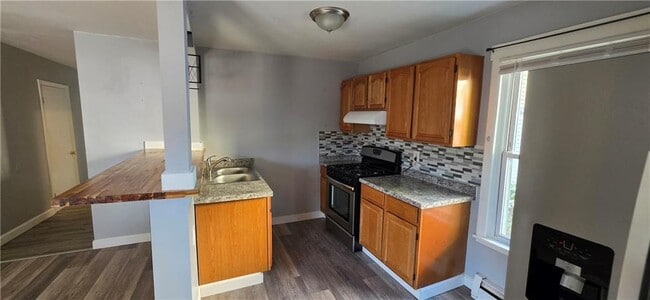 Photo - 74 Watson St Unit 1
