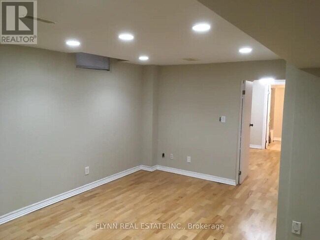 Photo - 9 Panda Ln