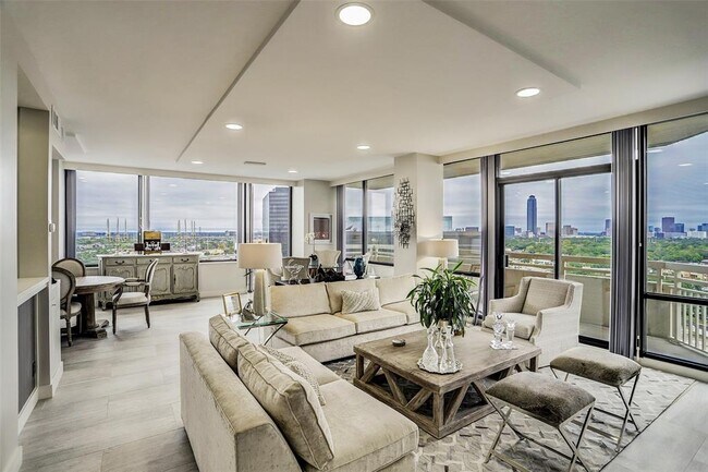 Photo - 14 Greenway Plz Condo Unit 15Q