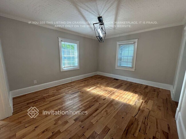 Photo - 1221 Epworth St SW