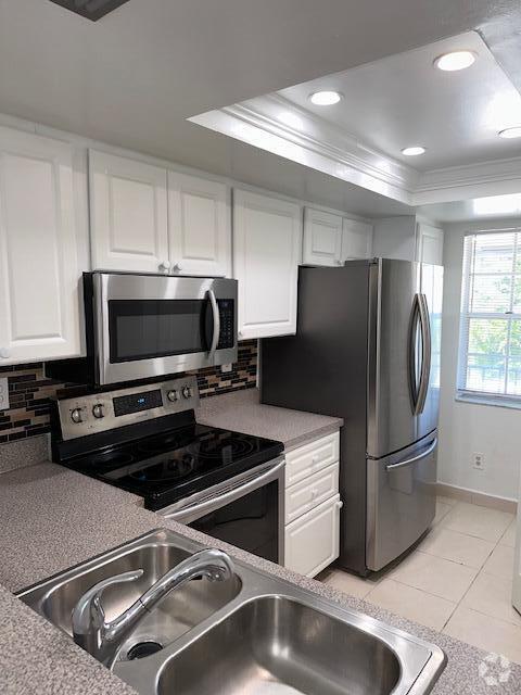Building Photo - 905 Southridge Rd Unit 202c Rental
