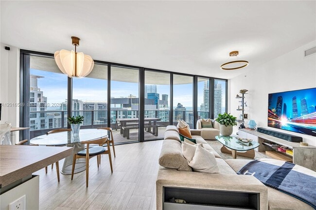 Photo - 1000 Brickell Plaza Unit 4601
