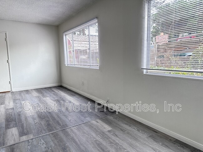 Photo - 1620 Reed Ave