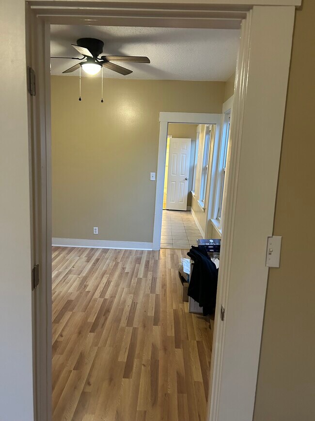 living room to kitchen - 257 Newhall St Unit Third Floor  #3