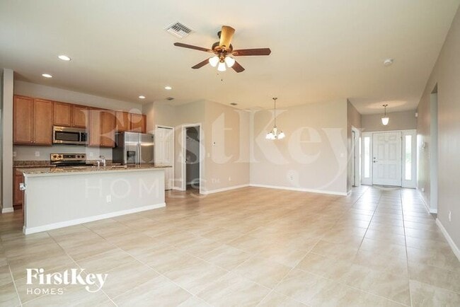 Photo - 424 NW 25th Ave