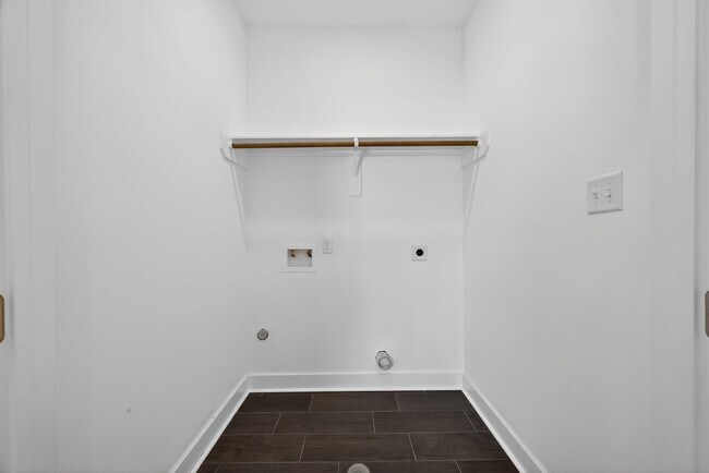 Photo - 714 Zoe St