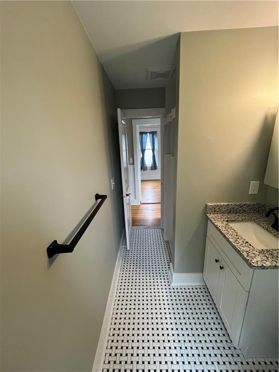 Photo - 111 2nd St