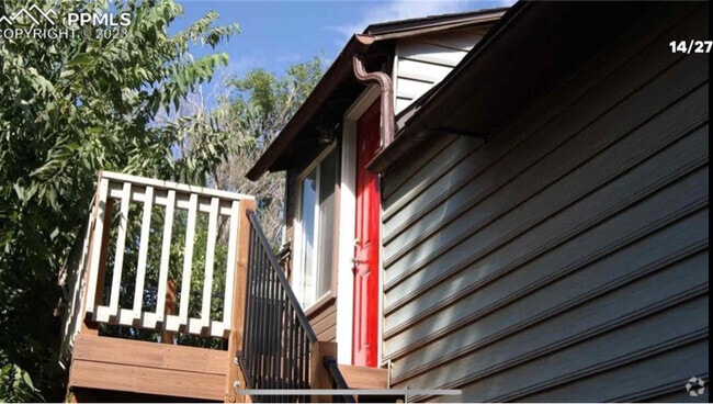 Building Photo - 1624 W Pikes Peak Ave Rental
