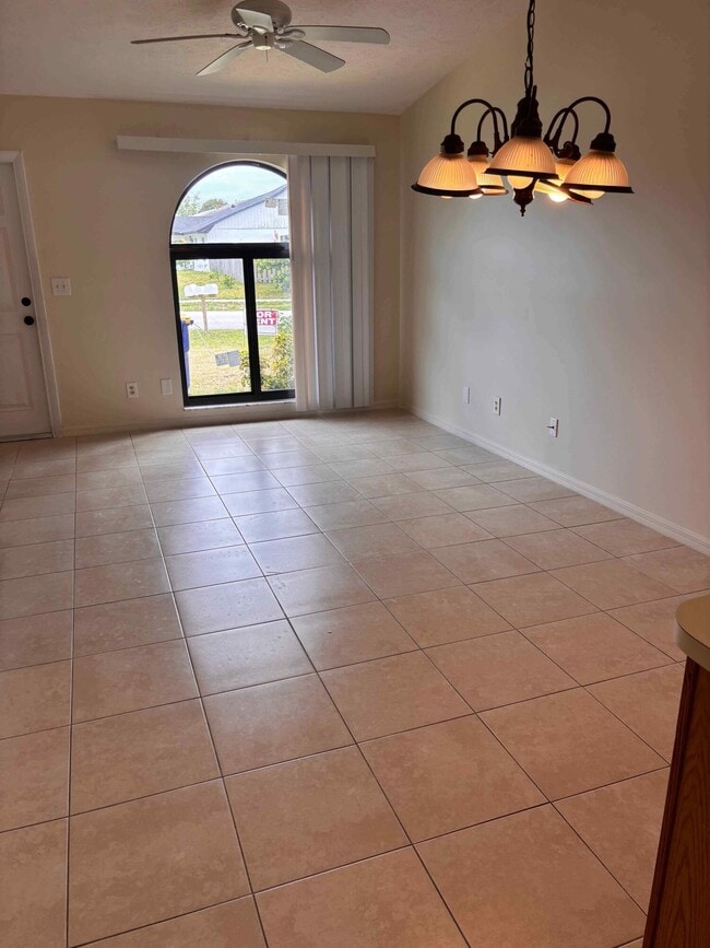 Photo - 5045 SE Primrose Way