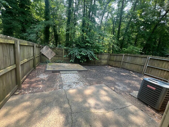 Photo - 2 Bedroom 1 Bathroom Duplex in Winterville!