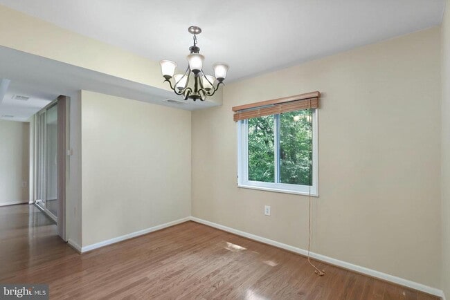 Photo - 1423 Northgate Square Unit 23/21C